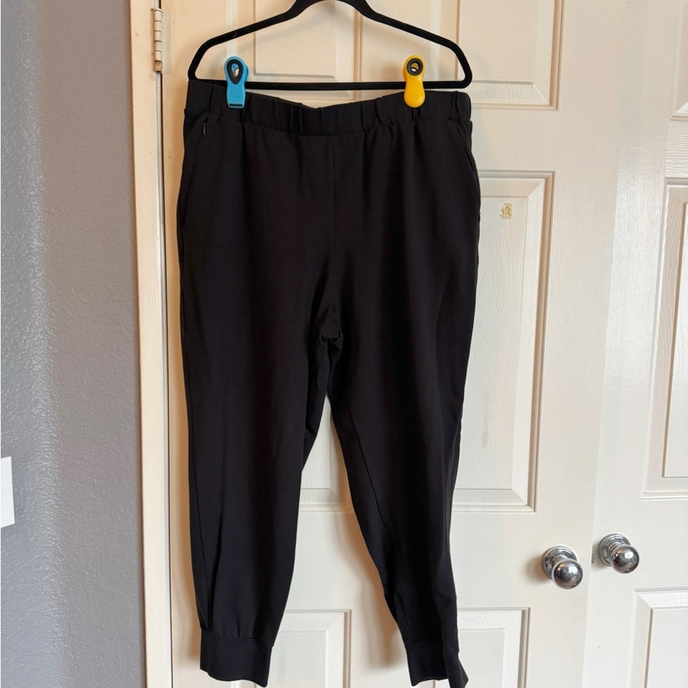 Universal Standard Black Pant M (18/20)